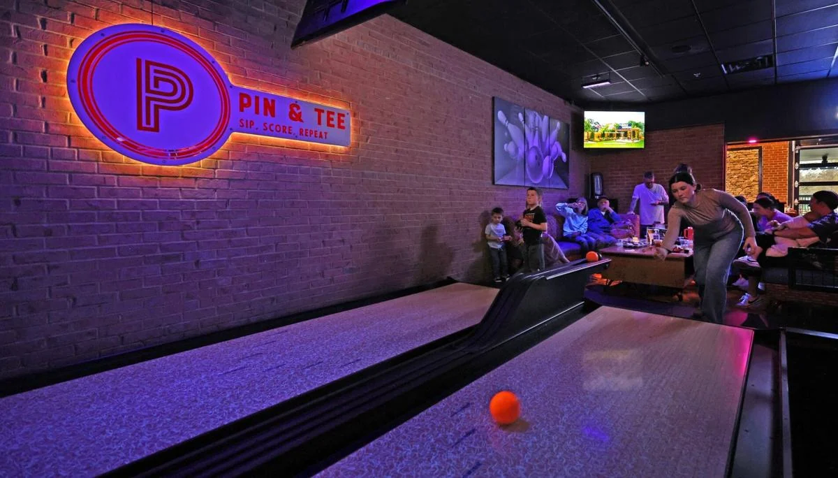 Pin & Tee Bar & Grill